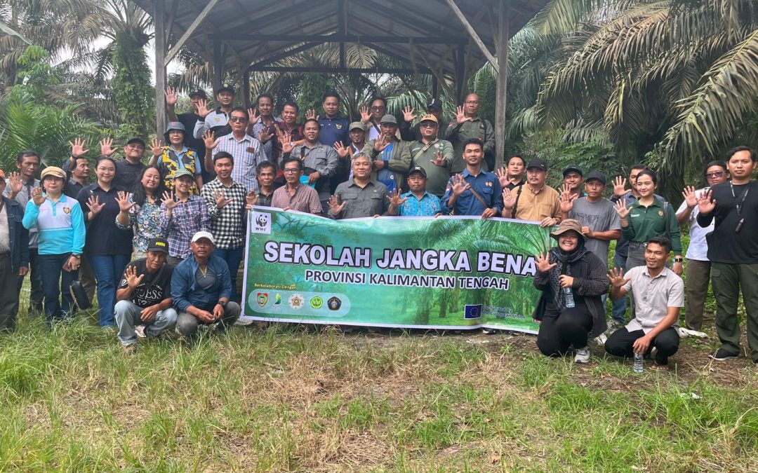 Sekolah Jangka Benah Tinjau Demonstrasi Plot Jangka Benah di Desa Karang Sari, Kecamatan Parenggean, Kabupaten Kotawaringin Timur, Kalimantan Tengah
